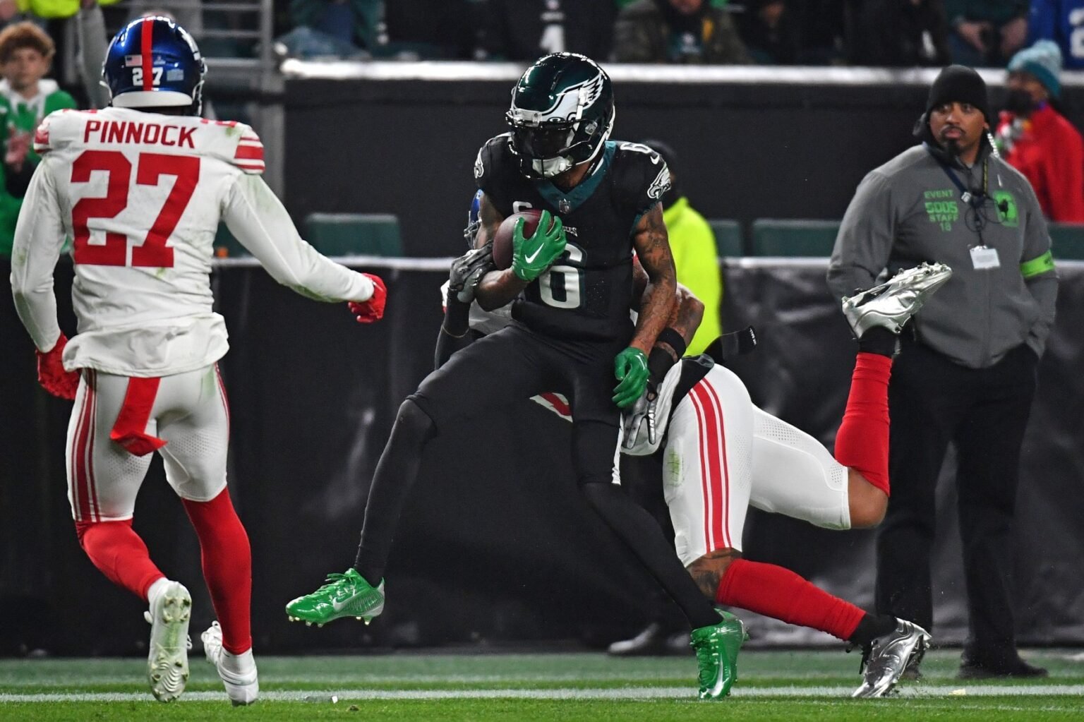 What Happened To DeVonta Smith? Latest Injury Update For Eagles WR ...